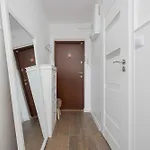 Komfortowy W Warszawie Z Dwiema Sypialniami Blisko Rzeki By Renters Apartman *