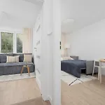 Komfortowy W Warszawie Z Dwiema Sypialniami Blisko Rzeki By Renters Apartman *