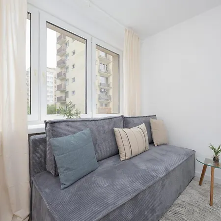 公寓 Komfortowy W Warszawie Z Dwiema Sypialniami Blisko Rzeki By Renters