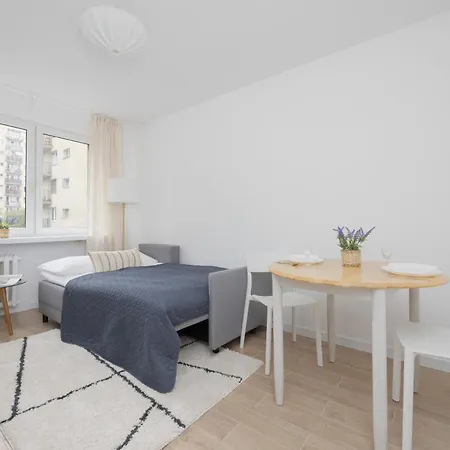Komfortowy W Warszawie Z Dwiema Sypialniami Blisko Rzeki By Renters 华沙