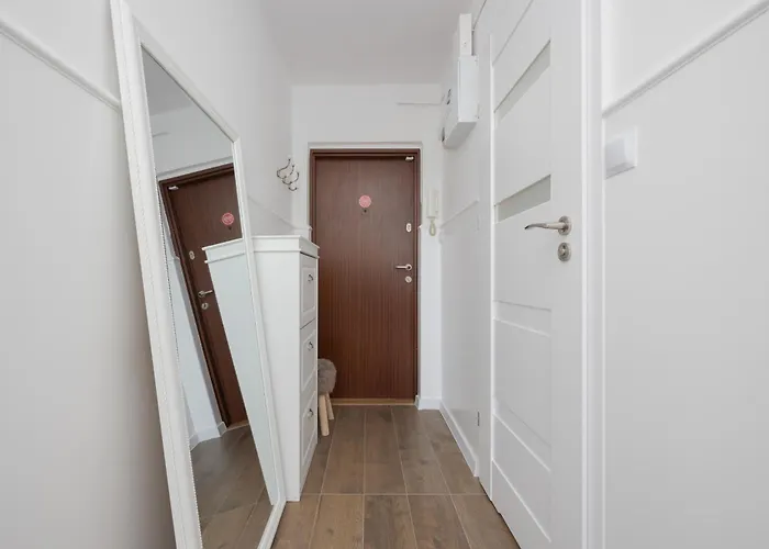 Komfortowy W Warszawie Z Dwiema Sypialniami Blisko Rzeki By Renters Apartament *