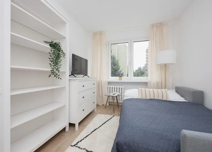 Apartament Komfortowy W Warszawie Z Dwiema Sypialniami Blisko Rzeki By Renters *