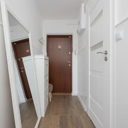 Komfortowy W Warszawie Z Dwiema Sypialniami Blisko Rzeki By Renters Apartment *